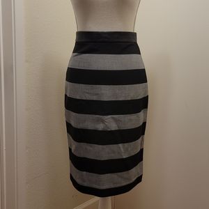 NWT Banana Republic Black Grey Striped Skirt 0P
